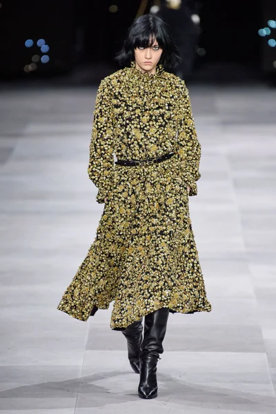 Look 33